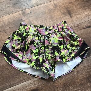 Lululemon hotty hot short